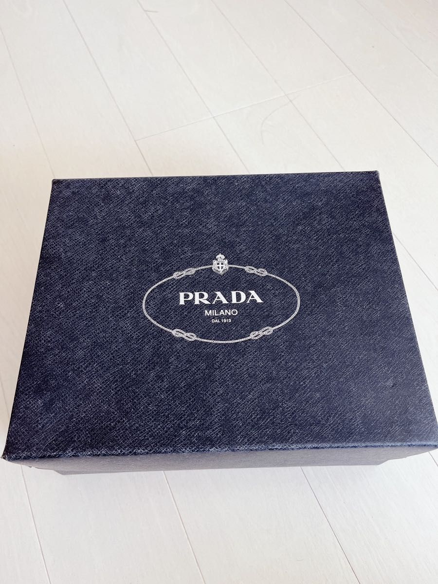 プラダ　PRADA フラワーソールサンダル