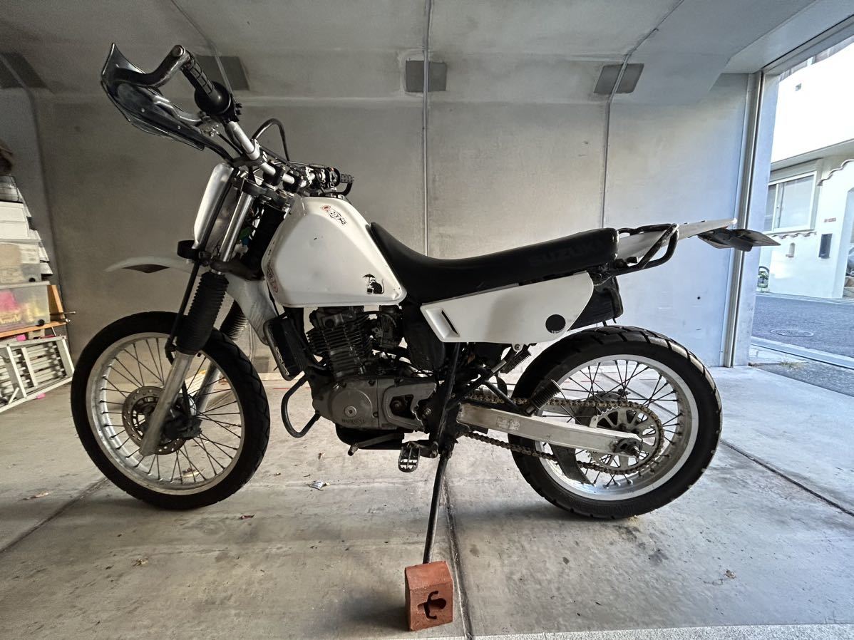 Yahoo!オークション - スズキ DF125 2oo ジェベル125 2oo Yahoo!オークション - スズキ DF125 2oo ジェベル125 2oo