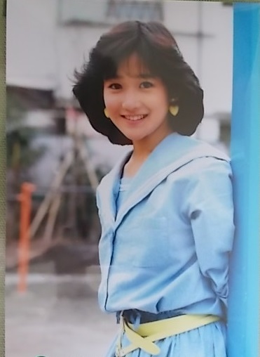 昭和レトロ　ブロマイド　岡田有希子　　_画像1