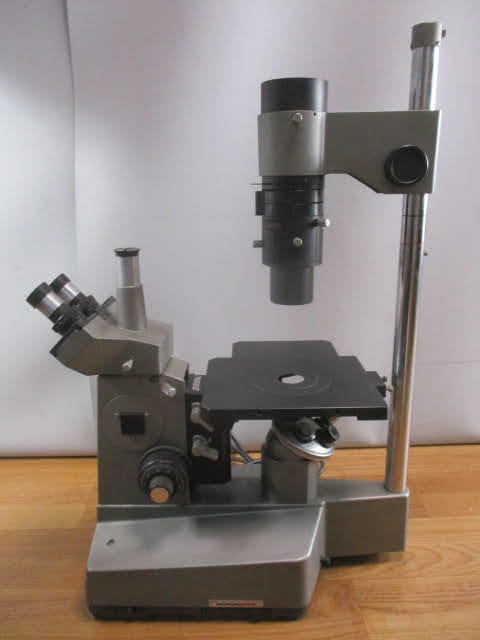◆オリンパス 双眼顕微鏡◆OLYMPUS IM 約25×38×H61.5㎝ 通電OK 光学機器 実験 測定 観測♪直接引き渡しH-31011カナ_画像4