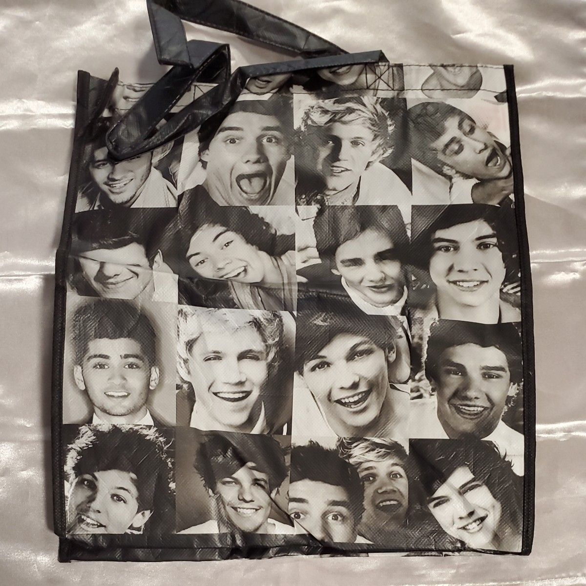 ONE DIRECTION グッズまとめ売り ONE DIRECTION グッズのまとめ売り (バラ売り不可)|Yahoo