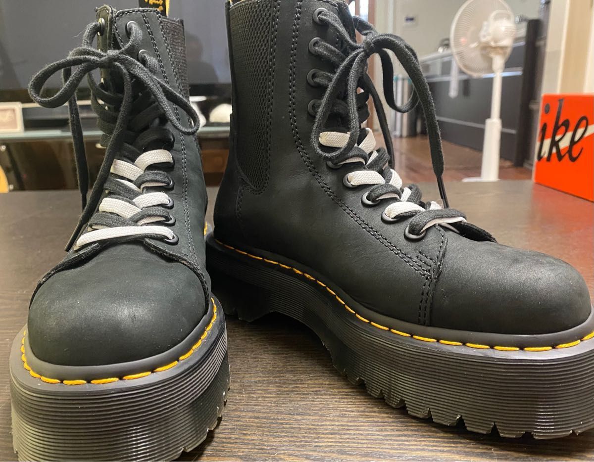 Dr Martens ドクターマーチン 8ホールブーツ JADON ブラック ダブル