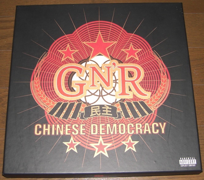 BOXセット GUNS N'ROSES ガンズ アンド ローゼズ CHINESE DEMOCRACY チャイニーズ・デモクラシー Tシャツ バンダナ ベルトバックル CD_画像2