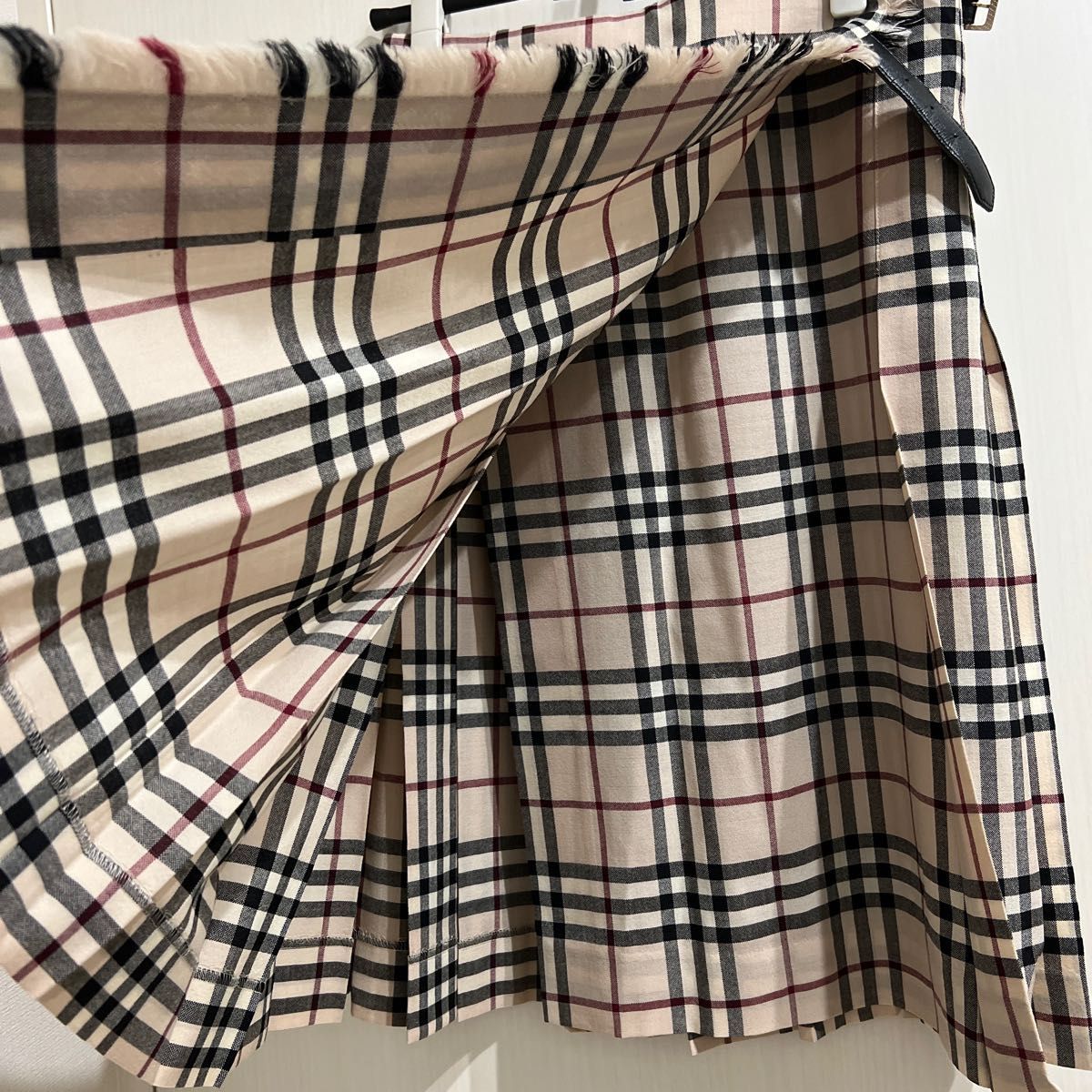 バーバリー BURBERRY 巻きスカート|Yahoo!フリマ(旧PayPayフリマ) バーバリー BURBERRY 巻きスカート|Yahoo!フリマ(旧PayPayフリマ)