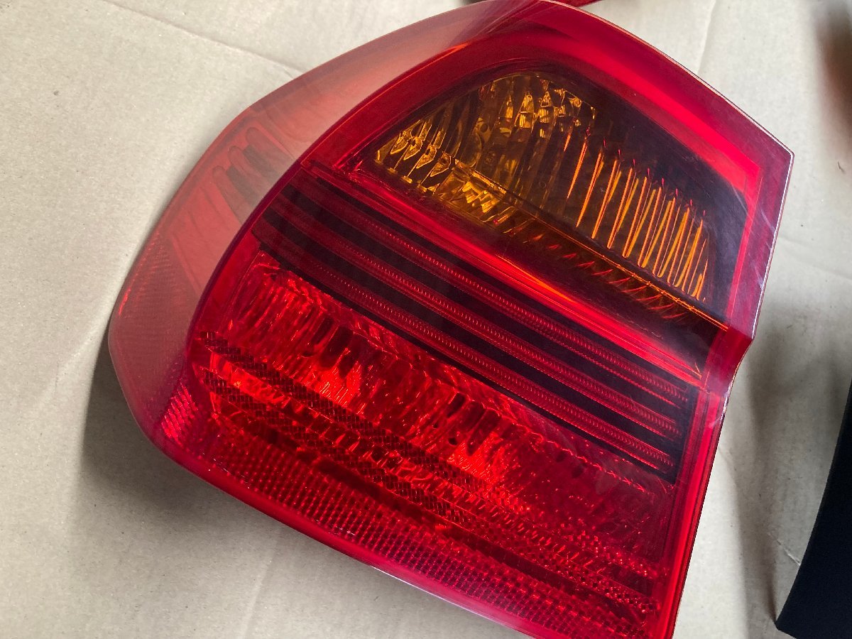 BMW　320i　E90 　セダン　 テールランプセット　　5887