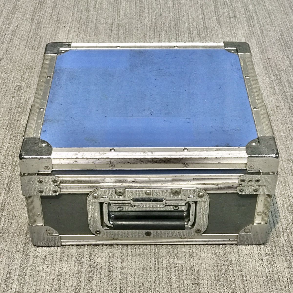 ハードケース ケース ジュラルミン トランク アルミケース 機材 輸送 精密 映像 機器 音声 楽器 カメラ レンズ ツール ボックス 中古 2_画像3