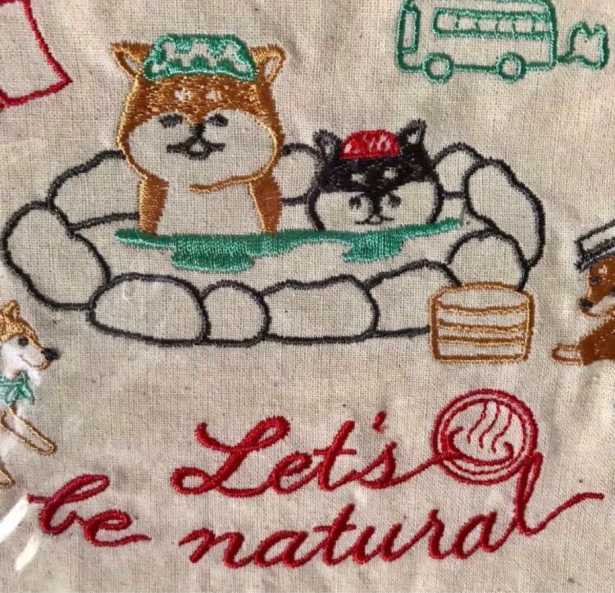 新品 柴犬温泉の刺繍巾着 大きめサイズ 33×26cm 綿素材 トラベルプラス 大きめでたくさん入る 着替えや 旅行や 靴入れに