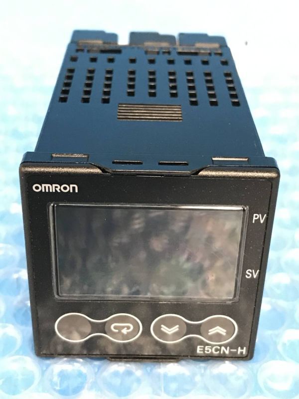 [CK15223] OMRON オムロン E5CN-HQ2BFD サーマックNEO 温度調節器 デジタル調節計 動作保証の画像1