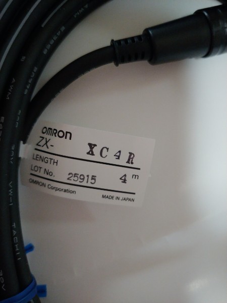 ☆未使用品☆ オムロン　OMRON ZX-XC4R 4M 延長コード _画像2
