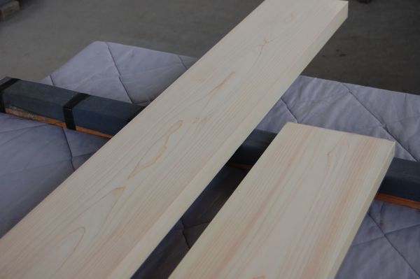 桧 ヒノキ（東農檜） 2本で12700円 角材 材木 木材 新品 8年乾燥_画像7