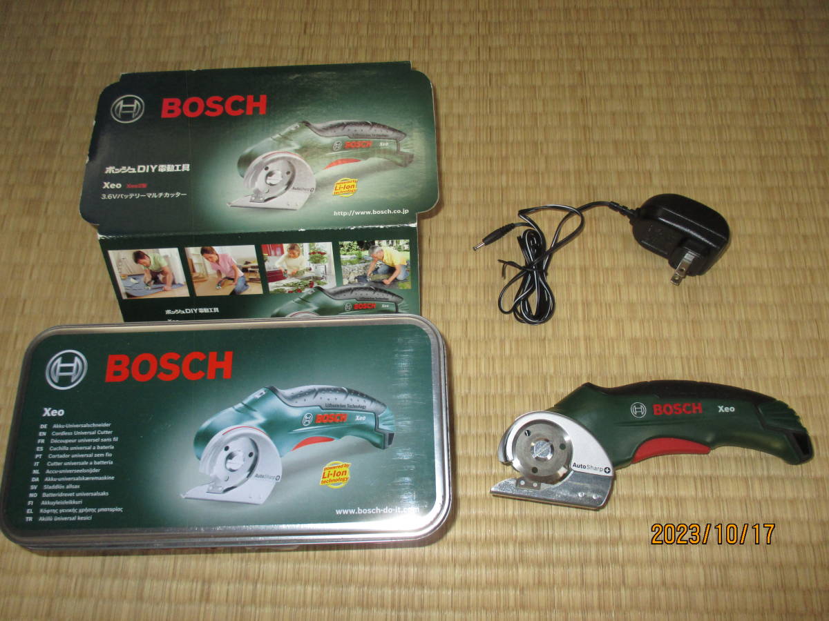 美品　BOSCH ボッシュDIY 電動工具 XE02 3.6Ｖバッテリーマルチカッター_画像1