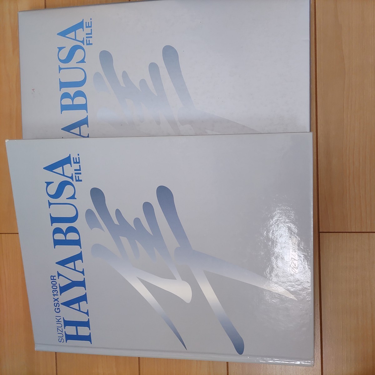 スタジオタック　スズキGSX1300Rハヤブサファイル中古2000冊限定販売品_画像3