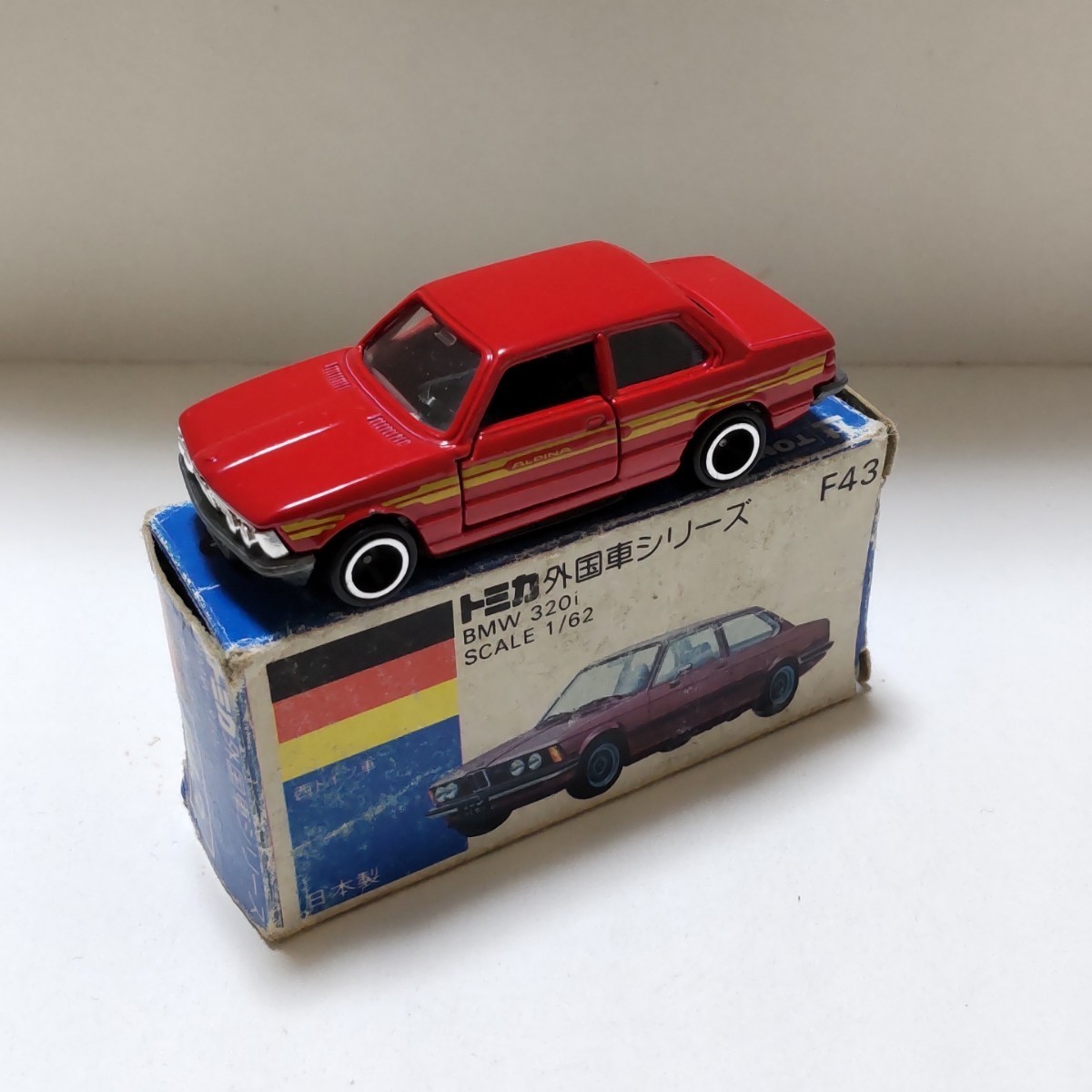 トミカ　F43　BMW　320　赤　箱付　ワイドホイール
