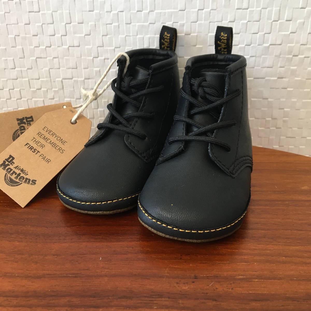 ● Доставка ¥ 410 ● 11,0 см ｜ Dr. Martens Doctor Martin Baby 1460 Cribie Black Gift Memorial (New) (подлинное) (искреннее)