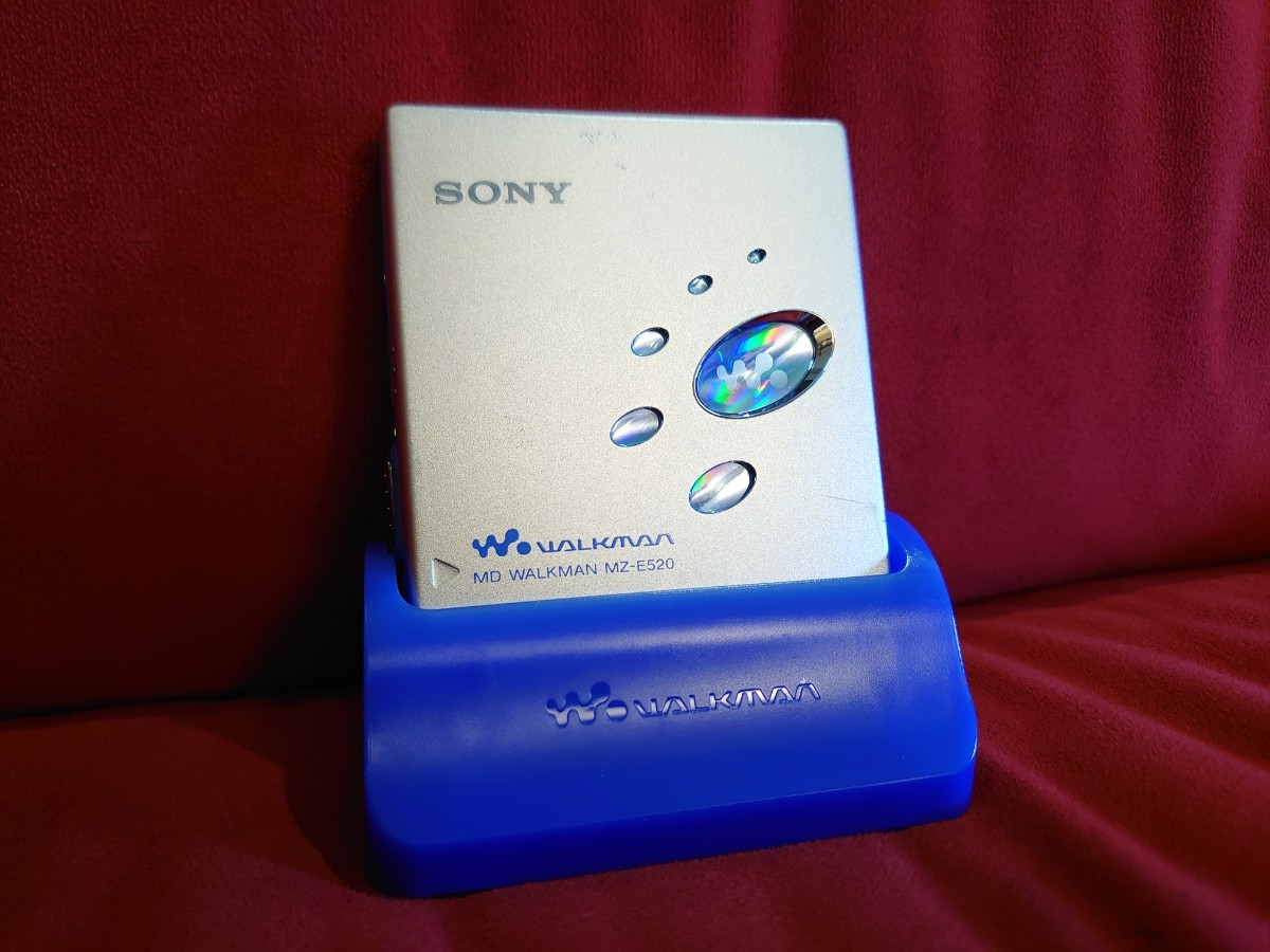 【SONY】MZ-E520 MD WALKMAN PORTABLE MD PLAYER MDLP ソニー　ウォークマン　ポータブル　MDプレーヤー ジャンク_画像2