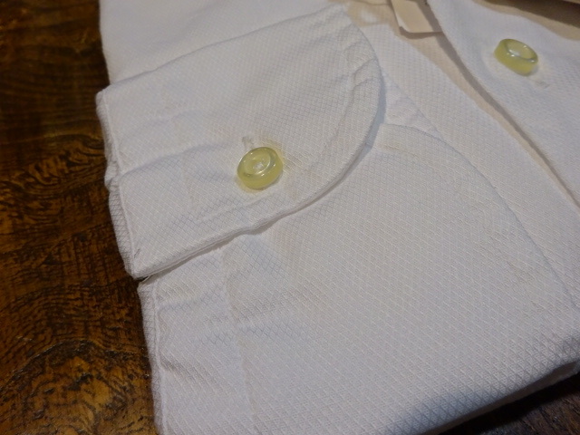 激安！新品　送料無料　イタリア製　ギローバー長袖のシャツ　ホワイト　⑤_画像6