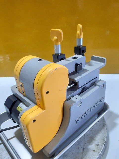 1円スタート!】ROYAL CLOVER クローバー キーマシン RC-101G 合鍵複製