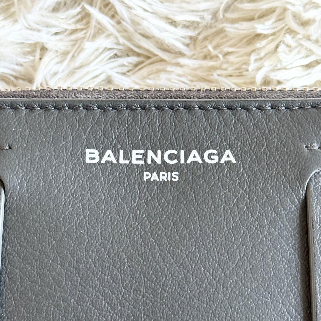 BALENCIAGA バレンシアガ エブリデイ 489801 GRIS FOSSILE グリフォシル コインケース カード コンパクト ラウンドジップ ベルト ロゴ_画像4