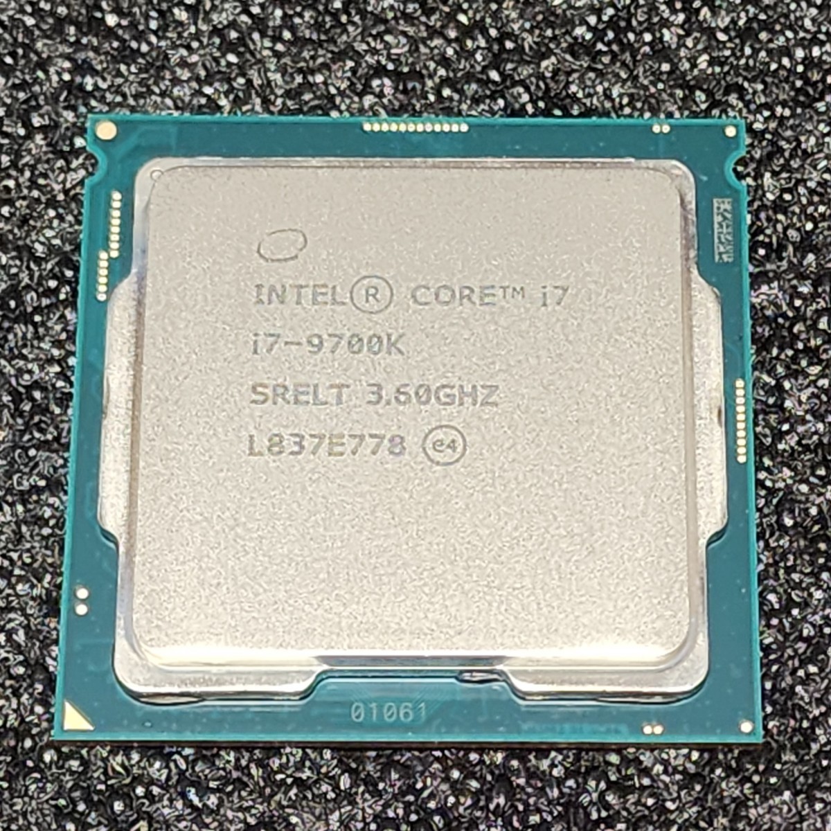 ついに再販開始！】 i7 Core Intel CPU 9700K 動作確認済み インテル