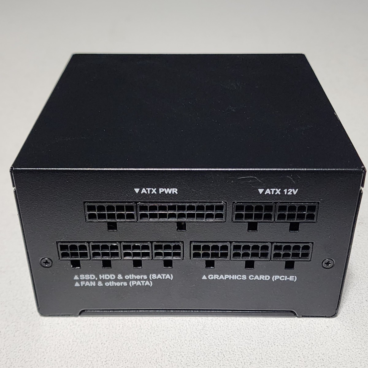 玄人志向 KRPW-GA750W/90+ 750W 80PLUS GOLD認証 ATX電源