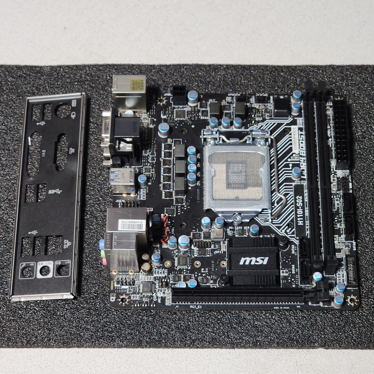 MSI H110I-S02 IOパネル付属 LGA1151 Mini-ITXマザーボード 第6・7世代CPU対応 Bios 動作確認済 PCパーツ MSI H110I-S02 IOパネル付属 LGA1151 Mini-ITXマザーボード 第6・7世代CPU対応 Bios 動作確認済 PCパーツ