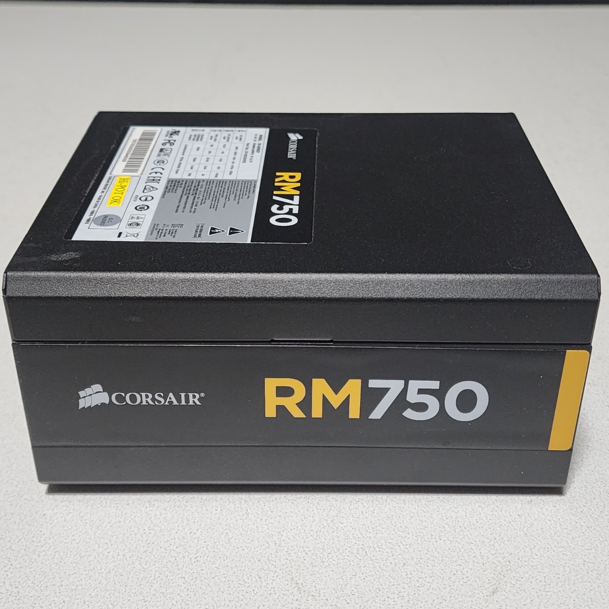 CORSAIR RM750(75-001937) 750W 80PLUS GOLD認証 ATX電源 CORSAIR RM750(75-001937) 750W 80PLUS GOLD認証 ATX電源