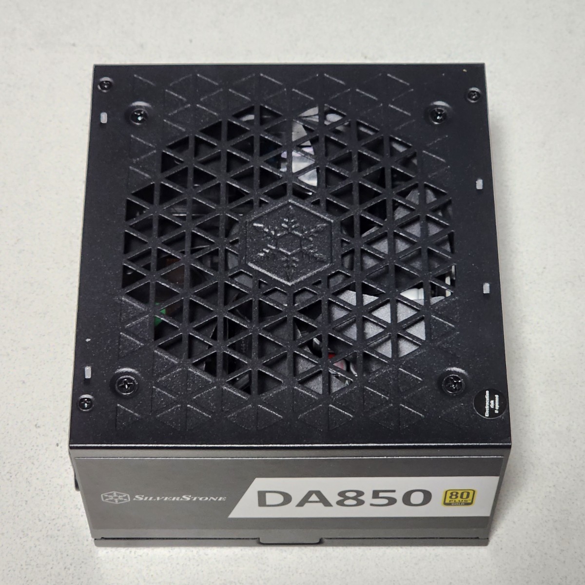 SilverStone DA850(SST-DA850-G) 850W 80PLUS GOLD認証 ATX電源 SilverStone DA850(SST-DA850-G) 850W 80PLUS GOLD認証 ATX電源