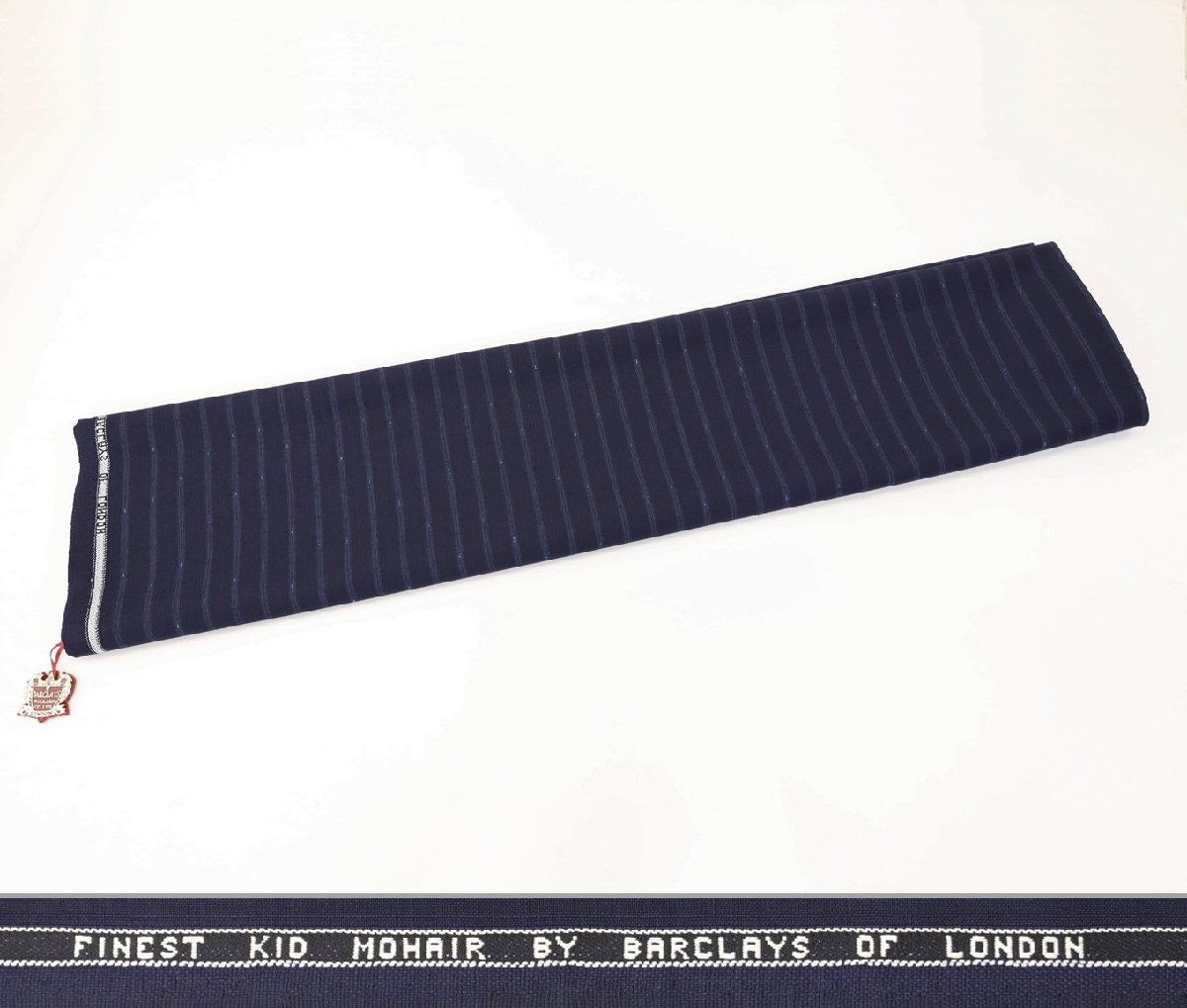 ●本物ヴィンテージ生地・バークレイ社のキッドモヘア混生地・濃紺にそれとわかるオールドストライプ・心地良いシャリ感・長さ2.8m_画像2