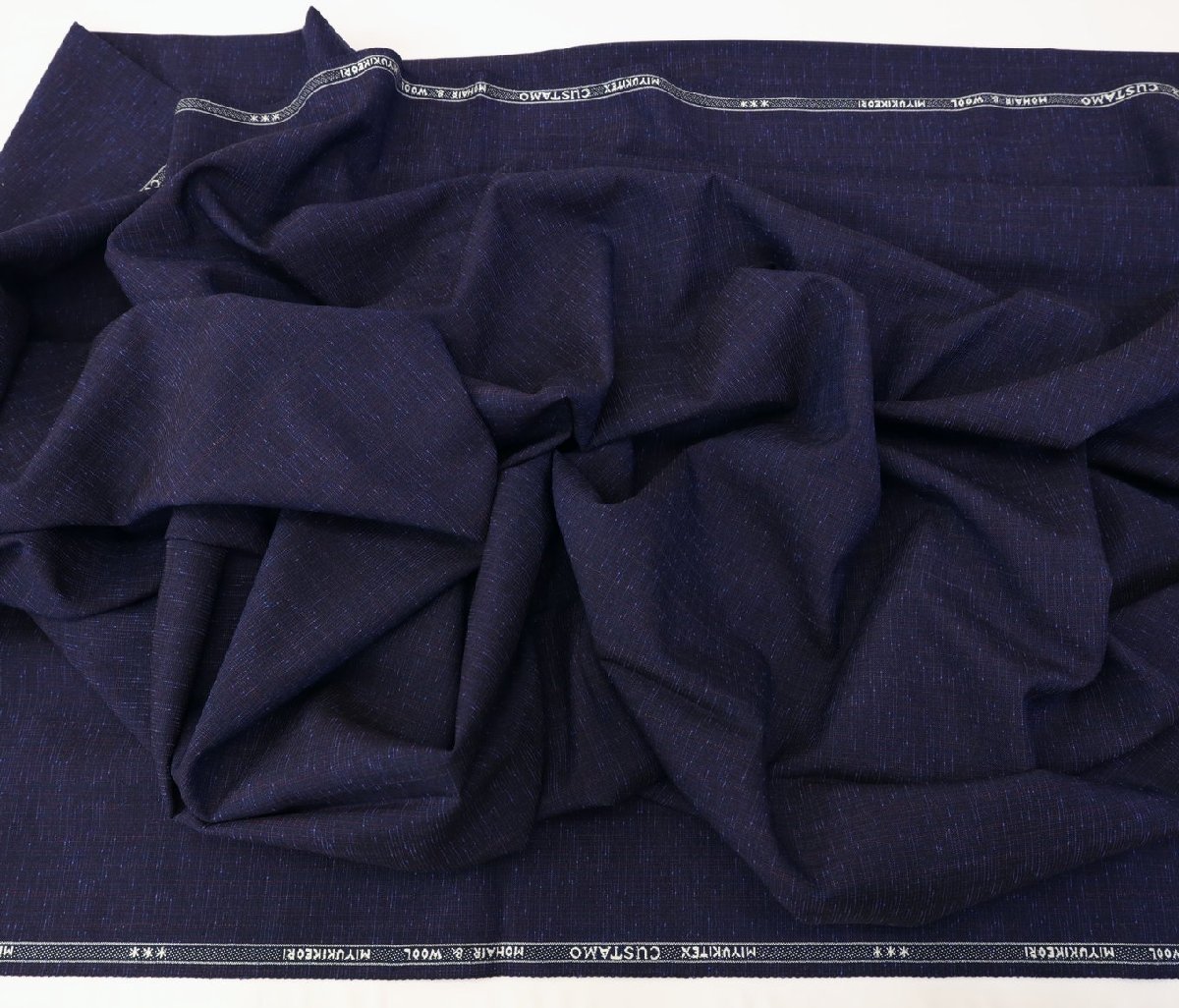 ●日本の名門「御幸毛織」本物ヴィンテージ品・濃紺変わり織柄+ネップ柄・サラサラでシャリ感強い・長さ2.7m_画像6