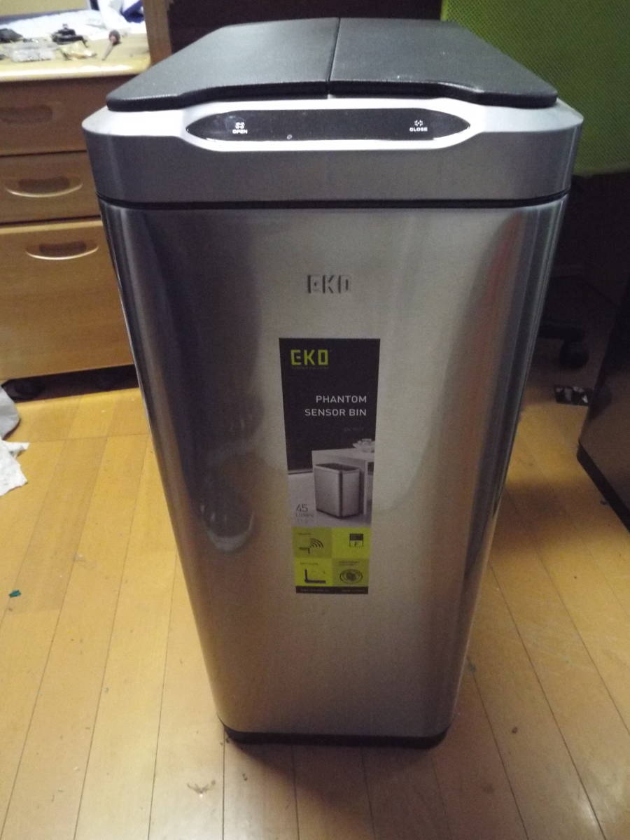  сенсор имеется мусорная корзина,EK9277, новый товар .1 шт 18000 иен . прекрасный товар. кухня . Smart.