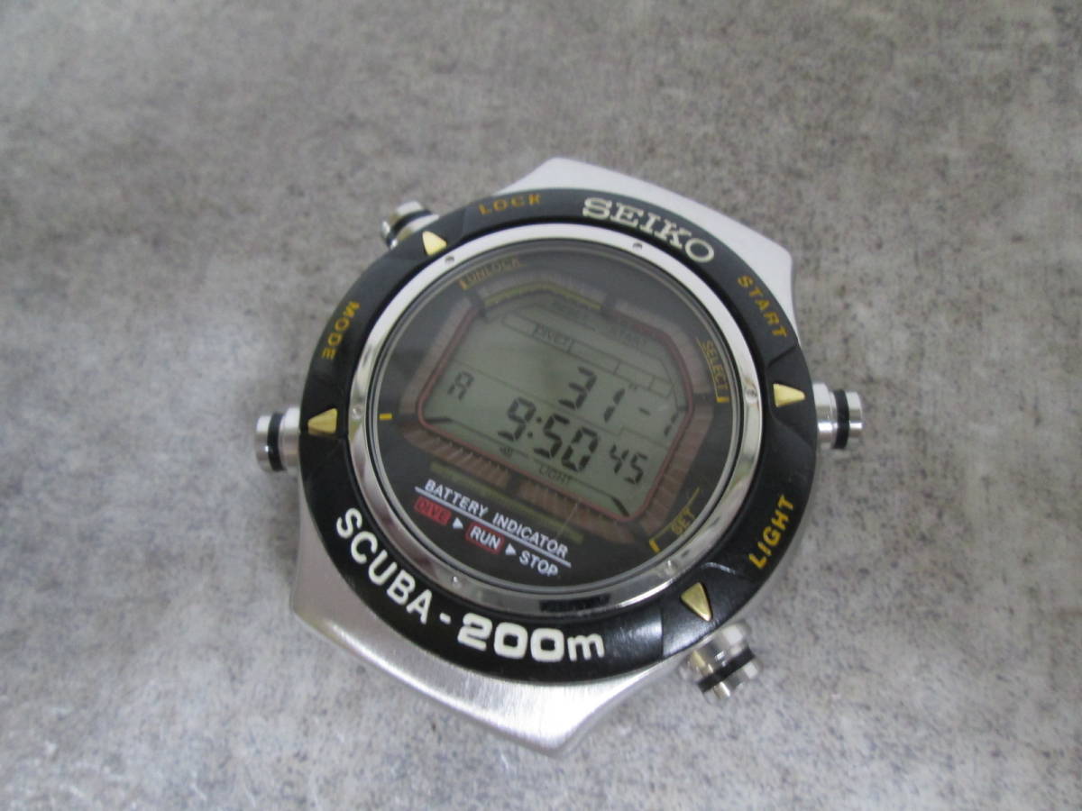 【1002n F5541】SEIKO セイコー S800-0019 SCUBA 200m スキューバ ダイバーズ メンズ腕時計 デジタル 稼働確認済_画像1