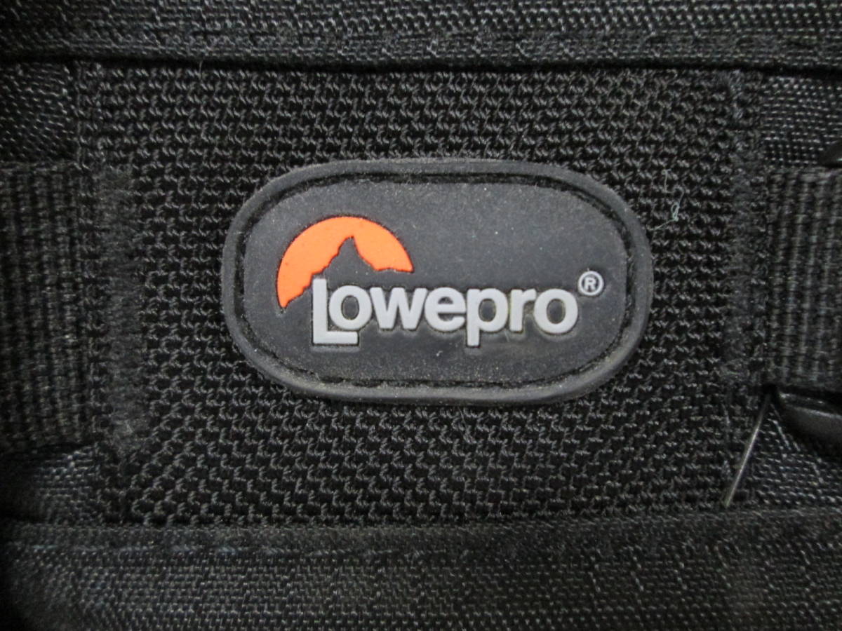 【1030h Y6352】 Lowepro Pro Runner 300AW ブラック カメラリュック 縦/45㎝ 横/33㎝ 底マチ/15㎝ バッグ バックパック 美品_画像7