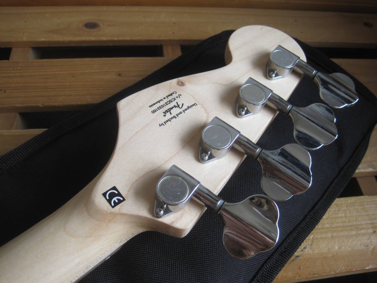 Squier by Fender(スクワイアー フェンダー)Mini Precision Bass ミニプレべ★ミニサイズ ショートスケール エレキベース 中古美品_画像4
