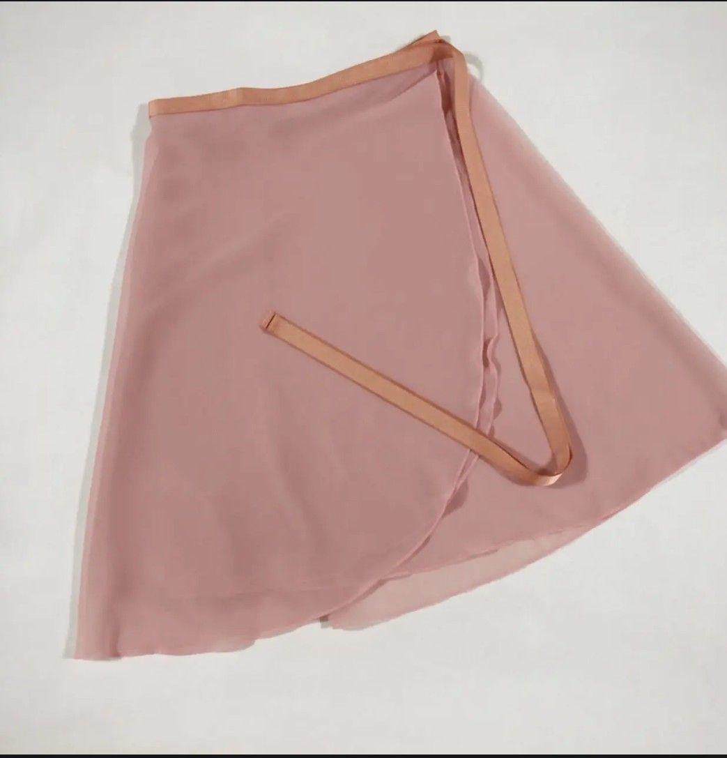 新品未使用品　シルフィーヌ　バレエ巻きスカート　さくらピンク