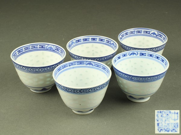 【宇】KA073 唐物 中国景徳鎮製 染付蛍手 煎茶碗 五客 煎茶道具_画像1