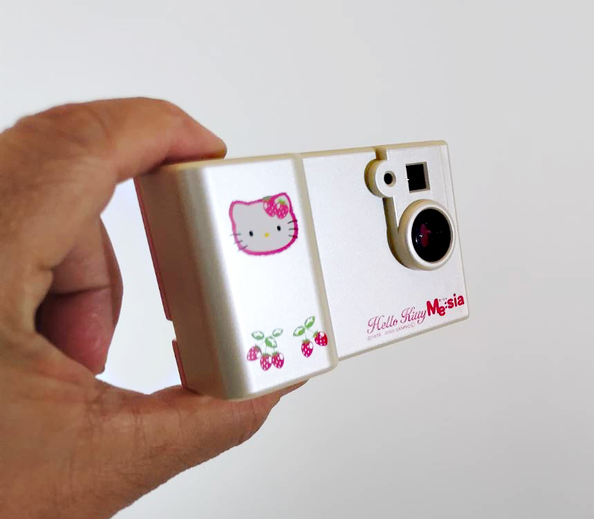 レトロ TOMY トミー デジカメ「Me:sia(ミーシャ)」ハロー レトロ TOMY トミー デジカメ「Me:sia(ミーシャ)」ハロー