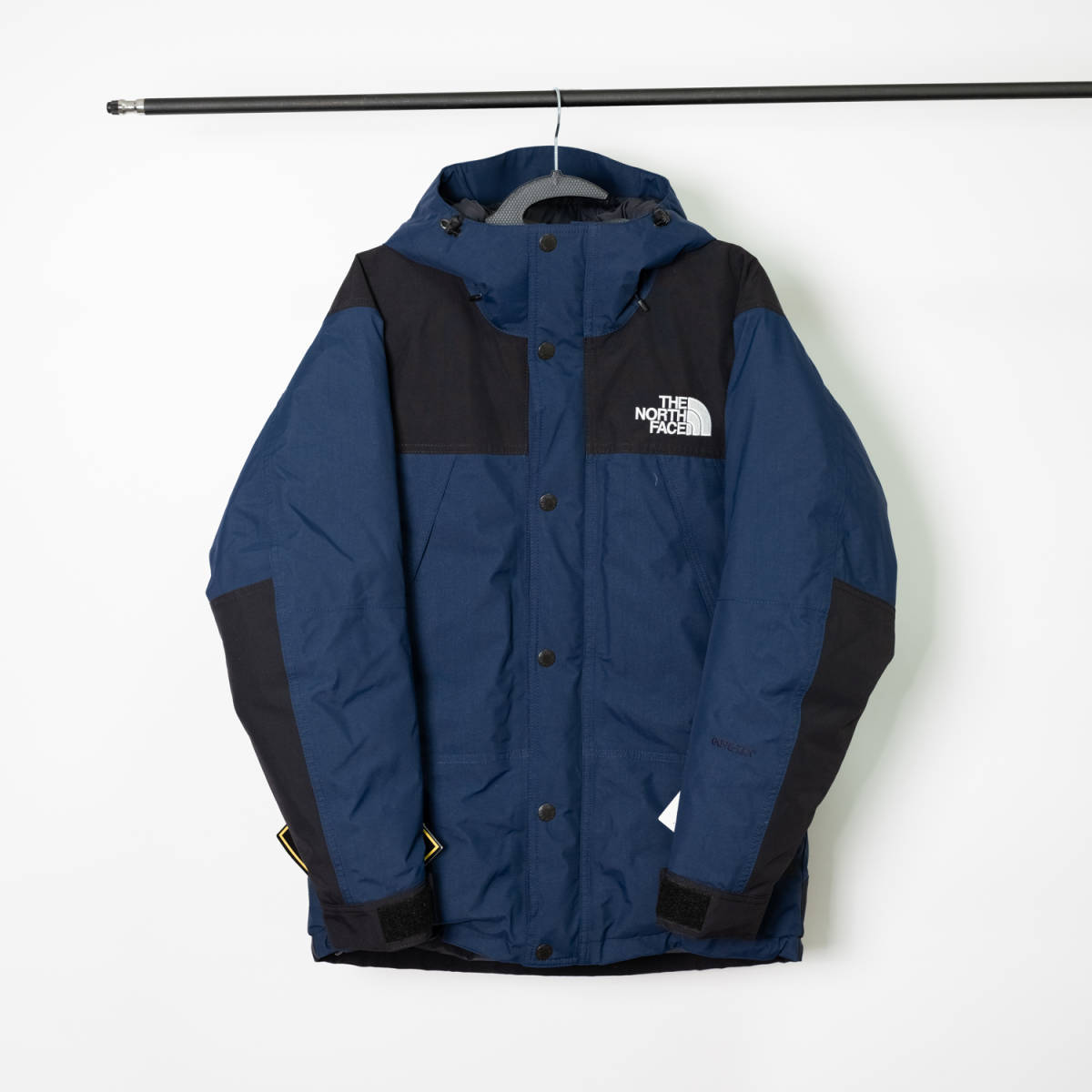 THE NORTH FACE：GORETEX マウンテンダウンジャケット、コズミックブルー、Sサイズ、タグ付き、BEAMS_画像2