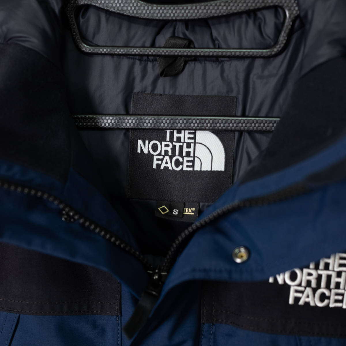 THE NORTH FACE：GORETEX マウンテンダウンジャケット、コズミックブルー、Sサイズ、タグ付き、BEAMS_画像6