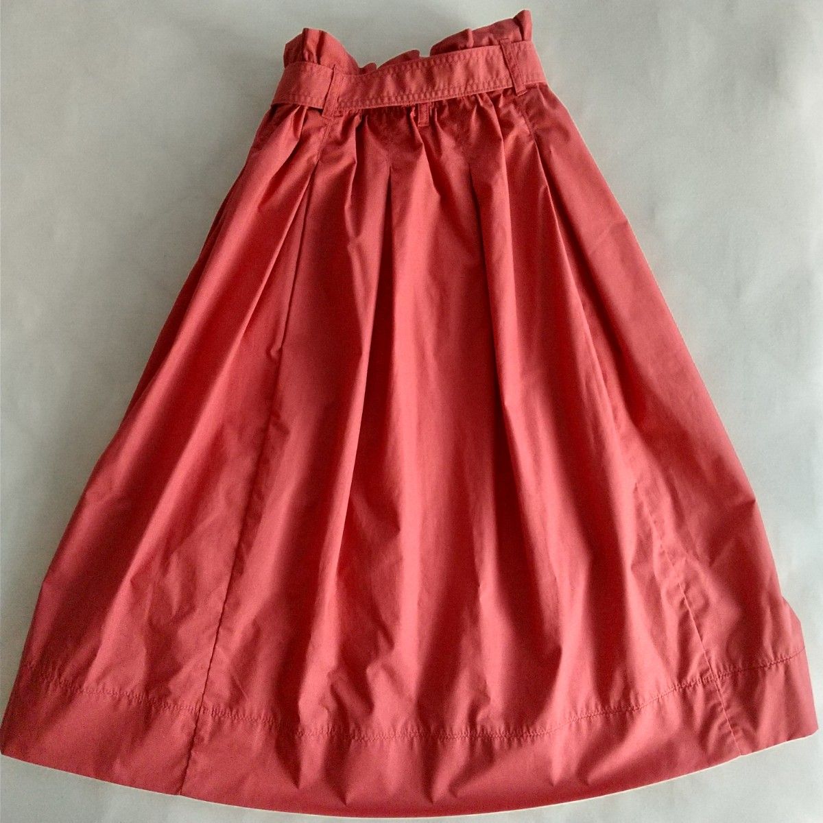 ユニクロ ハイウエスト ベルテッドフレアミディスカート 赤 オレンジ  Sサイズ リボンベルト フレアスカート 