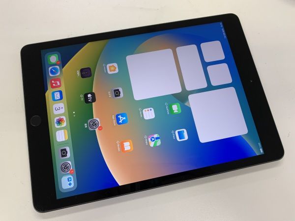 ★送料無料★良品★WiFi★A2197 iPad 第7世代 Wi-Fi 32GB★グレイ★2525001870★SYS★10/03タブレット