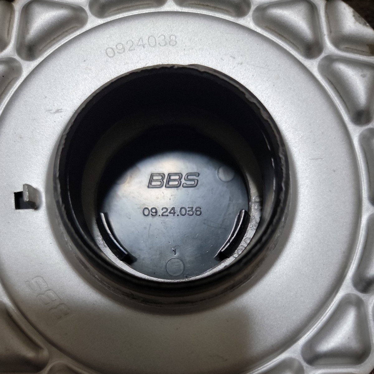 希少 BBS RS センターキャップ ネジ式 ハイタイプ 1枚 14インチ 15