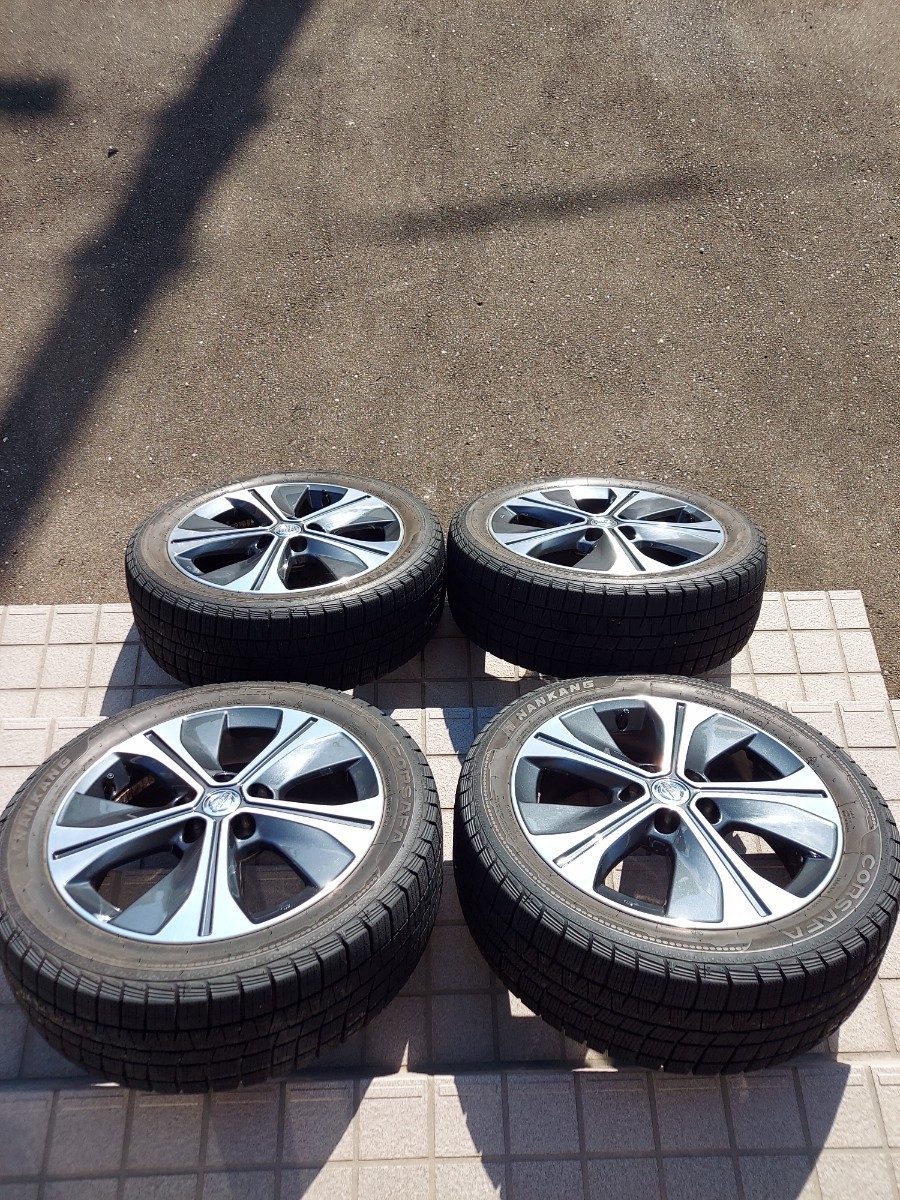 送料無料17インチ日産リーフ純正ホイールスタッドレスタイヤ付き4本