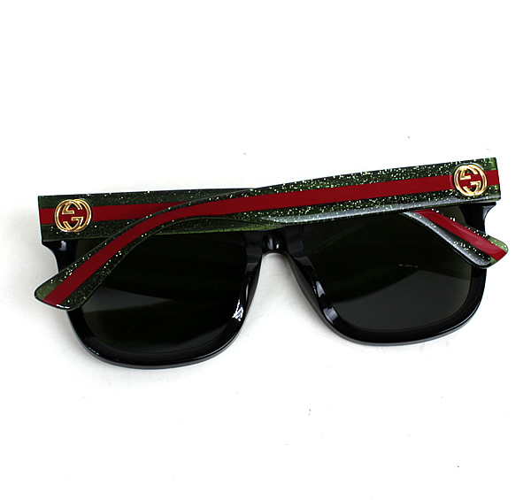 グッチ サングラス メガネ 眼鏡 めがね GUCCI 美品 ブラック 黒 グッチ サングラス メガネ 眼鏡 めがね GUCCI 美品 ブラック 黒