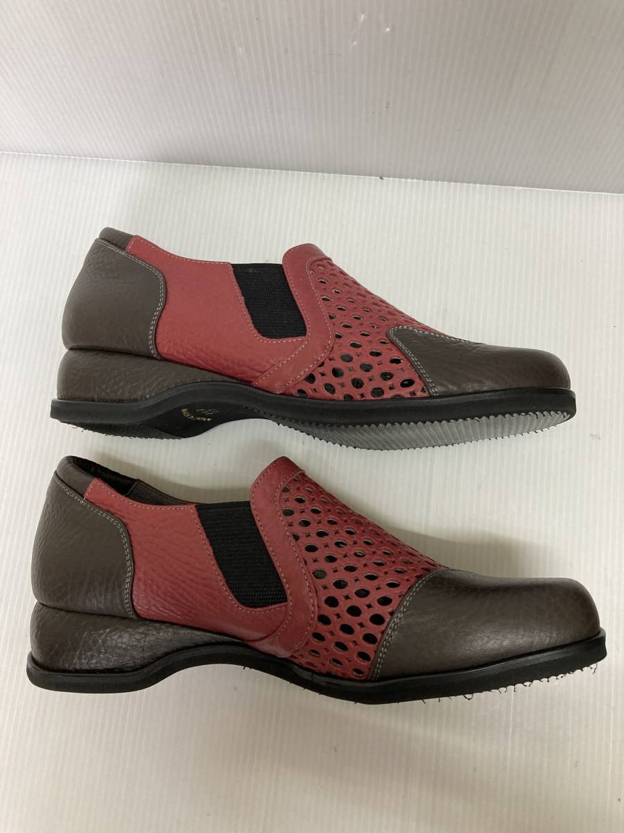 *. bargain! woman leather punching casual Princess yukiOS-1879 red / dark brown 22.5. width EEE made in Japan heel height approximately 3.5.