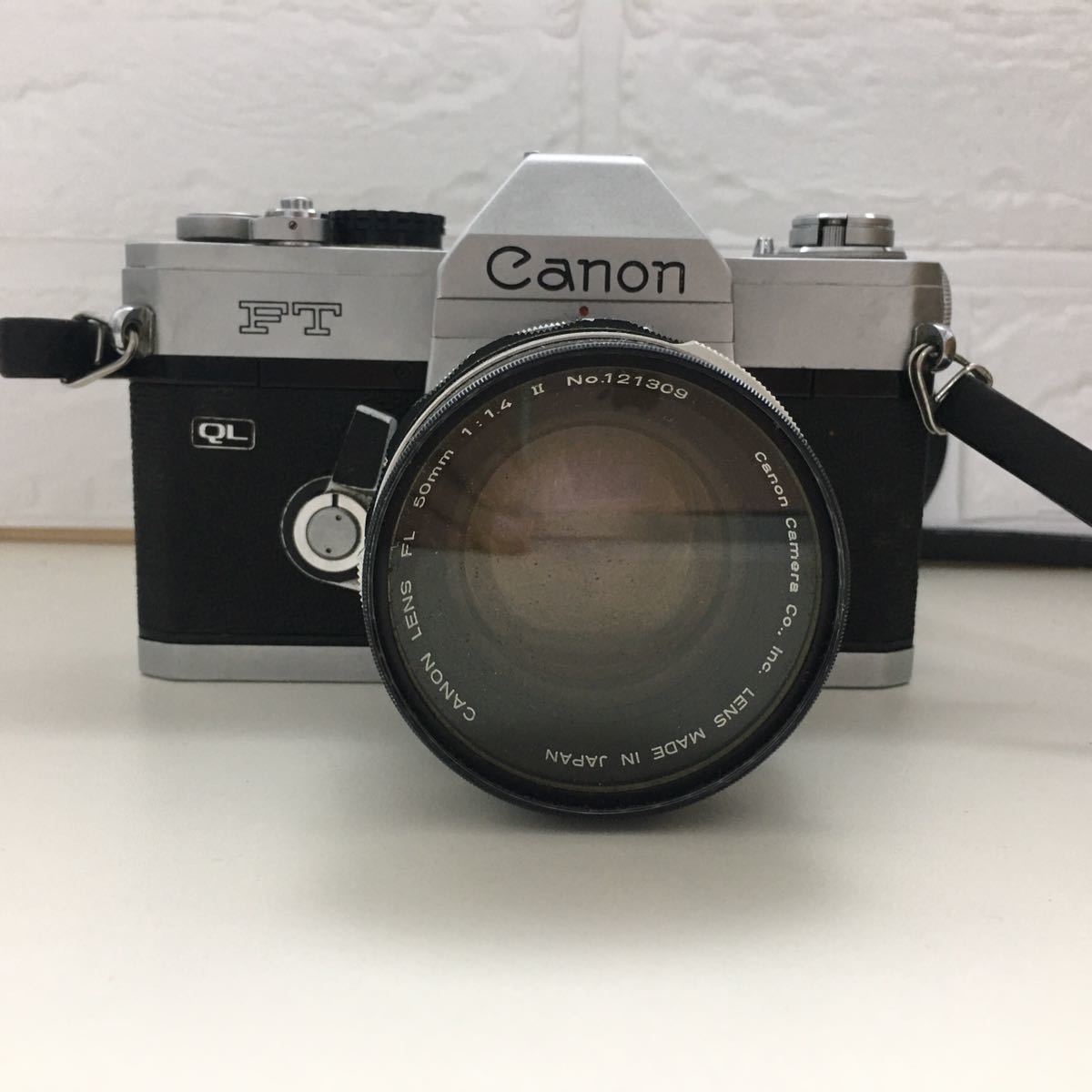 CANON キャノン FT QL フィルムカメラ レンズ CANON LENS FL 50mm 1:1.4 ブラック シルバー _画像2
