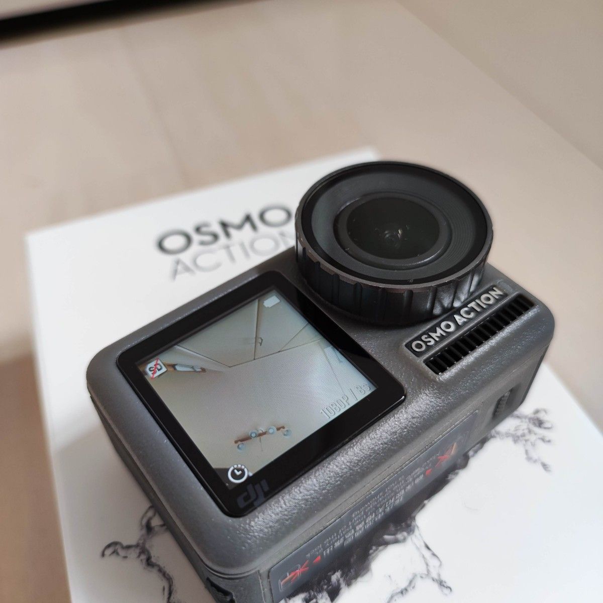 DJI OSMO ACTION本体(おまけつき)-