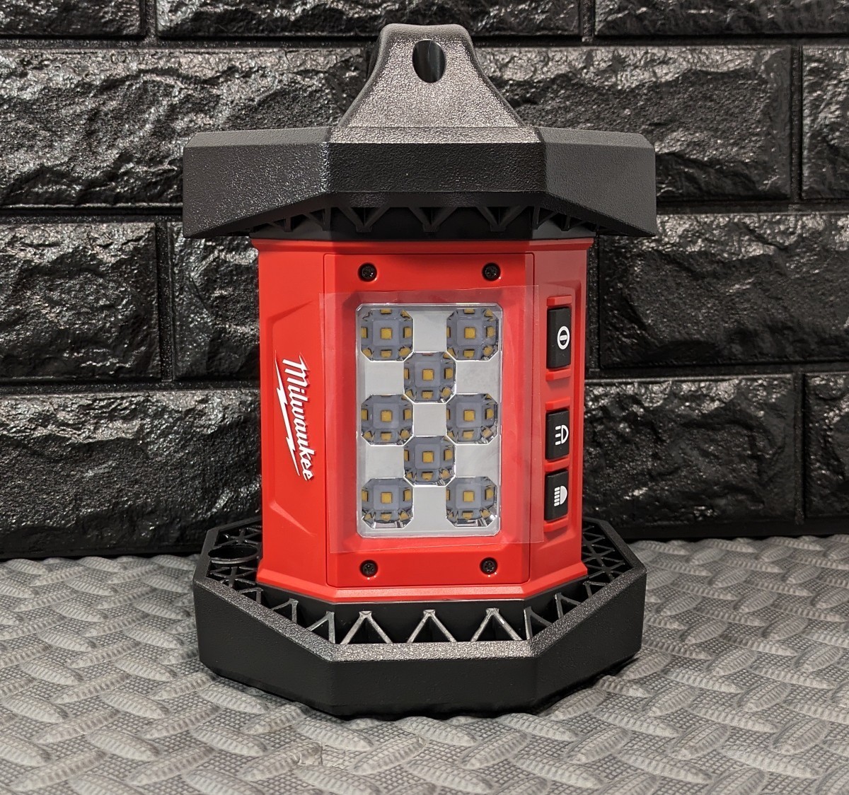 ミルウォーキーツール【Milwaukee】M18 LEDエリアライトM18 AL-0 APJ