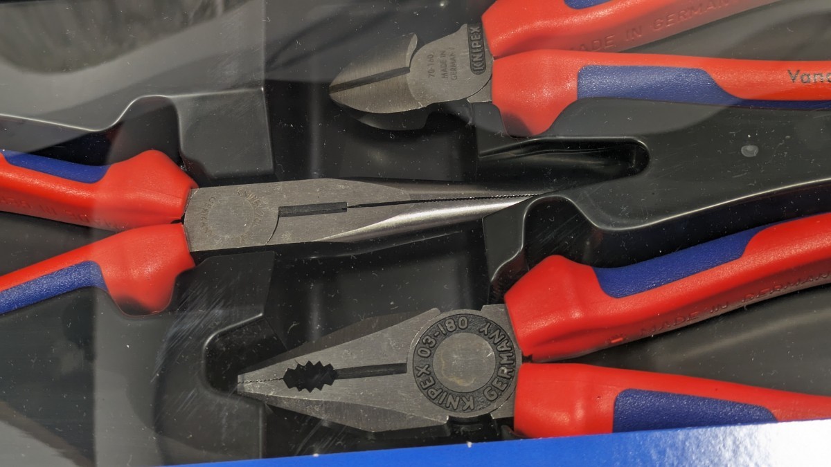 クニペックス【KNIPEX】アッセンブリーパック　ペンチ、ニッパー、ラジオペンチ　3本セット　新品未使用★在庫あり_画像2