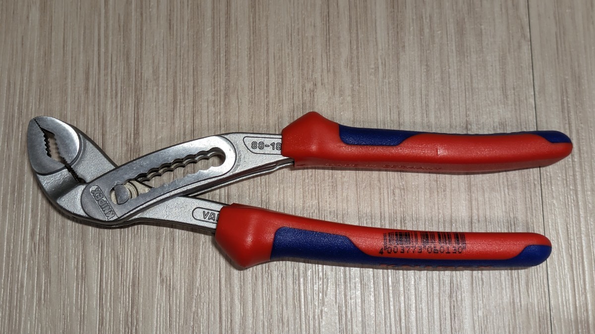 クニペックス【KNIPEX】180㎜　8805-180 アリゲーターウォーターポンププライヤー　新品未使用★在庫あり_画像4