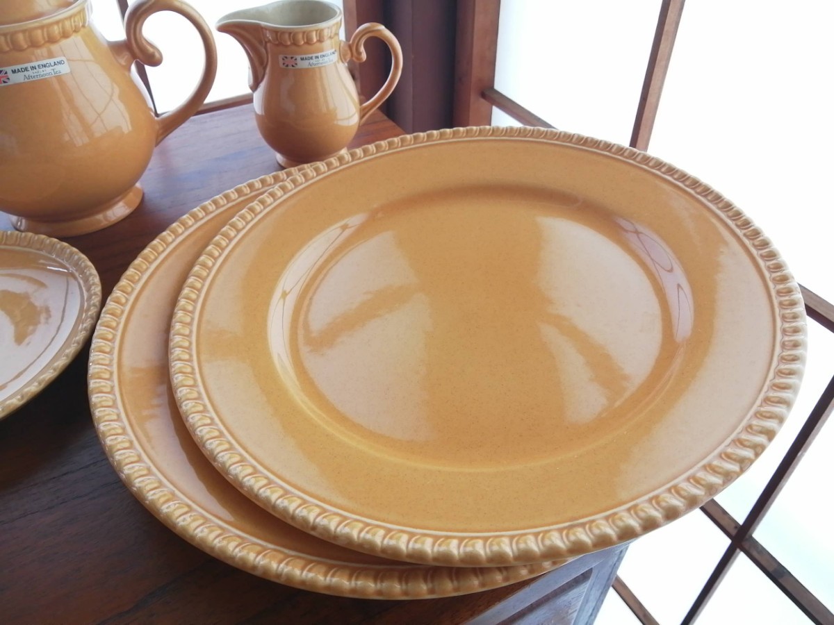 未使用 Royal Stafford カップ&ソーサー 2客セット 未使用 Royal Stafford カップ&ソーサー 2客セット